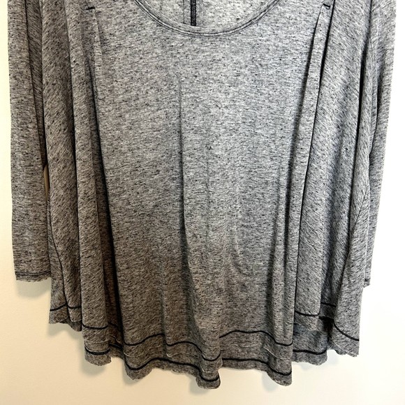 We The Free Womens Top Size Large Heathered Gray Linen Blouse 3/4 Sleeve - Picture 14 of 16